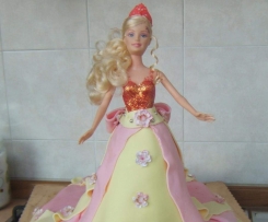 TORTA BARBIE