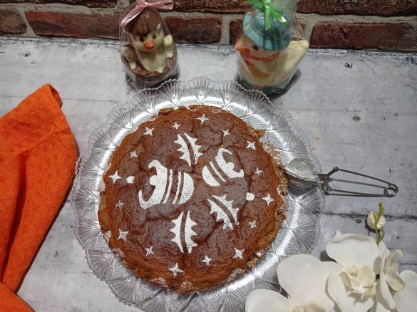 TORTA CREMOSA CON MARMELLATA DI CILIEGIE