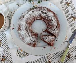 TORTA VEG CACAO DOLCIFICATA CON MELE E ALBICOCCHE SECCHE