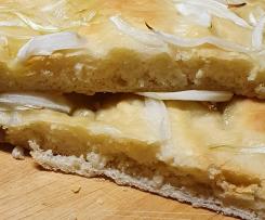 Focaccia alla cipolla e al rosmarino