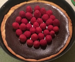 Torta ganache al cioccolato e lamponi