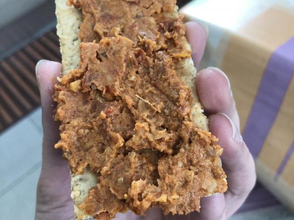 Hummus di ceci e pomodori secchi