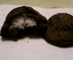 Biscotti al cacao con cuore di cocco (dedicato a cuochina84)