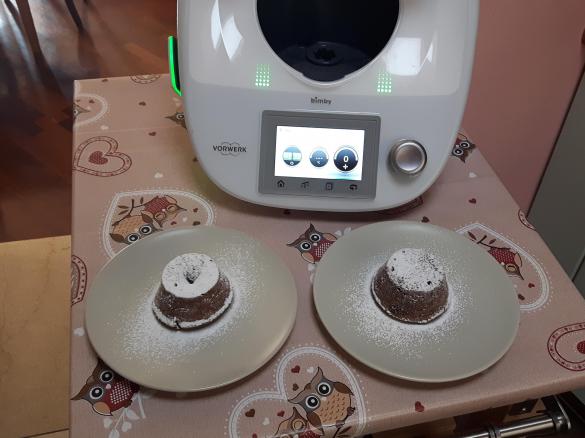 Tortino al cioccolato dal cuore morbido (senza lattosio)