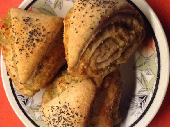 Triangoli di pane semi-integrale saporito
