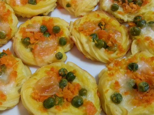 Cestini di patate ripieni