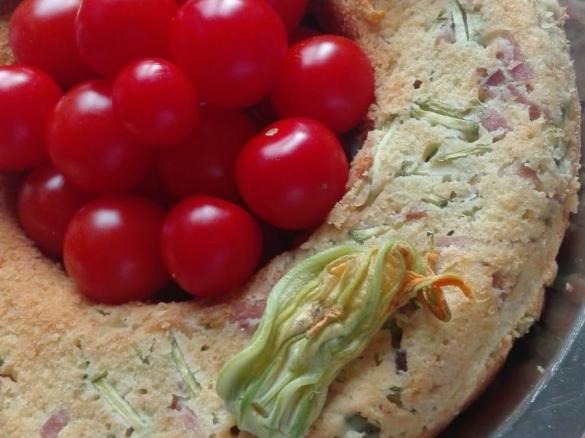 CIAMBELLONE SALATO ZUCCHINE SPECK E ROBIOLA