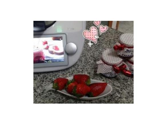 Confettura di fragole Ciocco-Piccante.