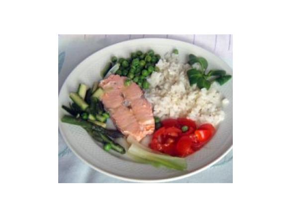 SALMONE al VAPORE con RISO SPEZIATO