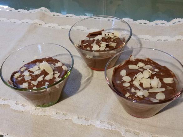 Mousse di ricotta e cacao ( veloce e leggera)
