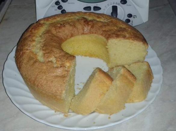 CIAMBELLONE CON YOGURT DI KEFIR