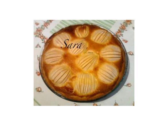 CROSTATA MORBIDA CON MELE UVETTA E CREMA