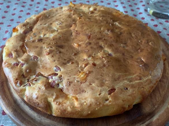 Torta salata crudo e Asiago