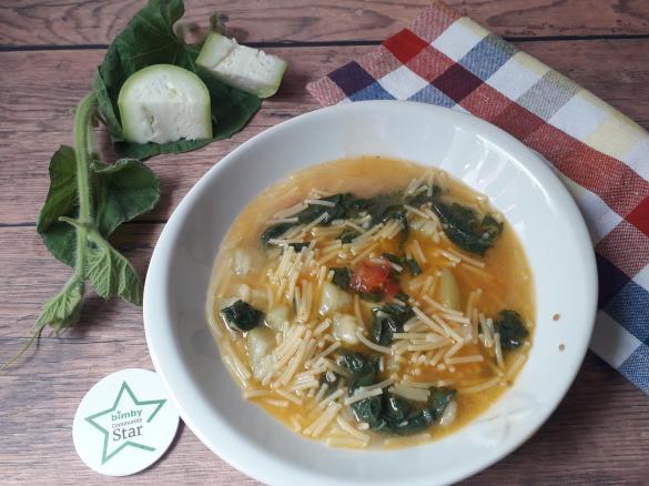 Minestra di zucchina lunga e tenerumi (tinniruma) -contest ricette di una volta