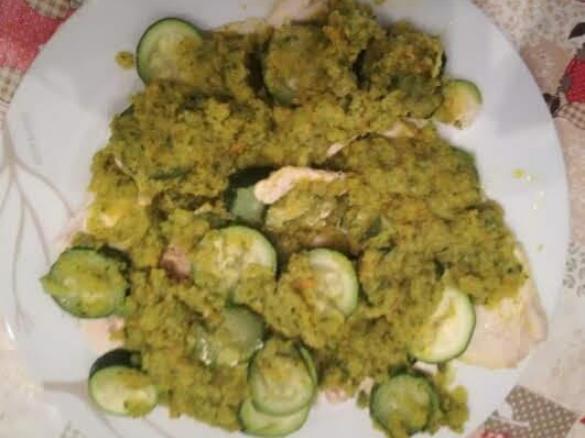 PETTO DI POLLO E ZUCCHINE