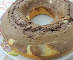 Ciambellone bicolore