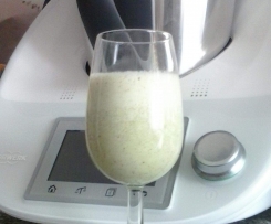 Frullato light di kiwi e yogurt magro