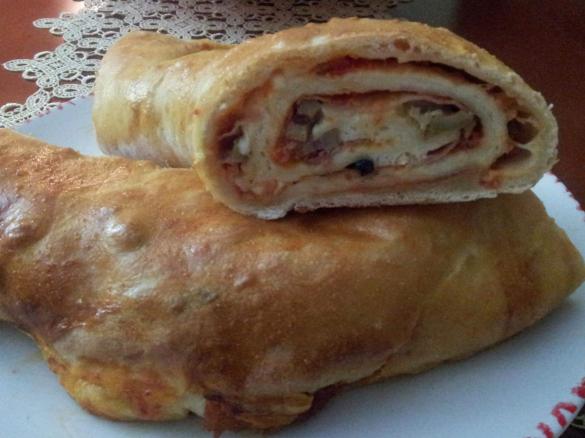 pizza stromboli