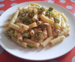 Sedani rigati al salmone affumicato e asparagi