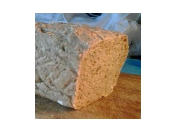 Pane con farina integrale e cereali