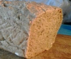 Pane con farina integrale e cereali