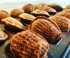 Madeleine con pistacchi,farina di avena e cioccolato