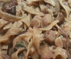 Tagliatelle allo Schüttelbrot con porcini