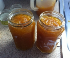 Confettura di pesche