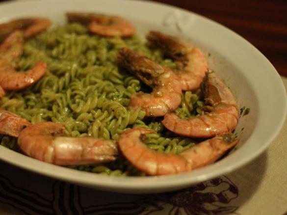 pasta gamberi e pesto