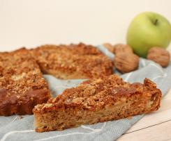 Torta di mele, cannella e frutta secca