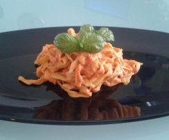 Fettuccine con crema di peperoni e robiola