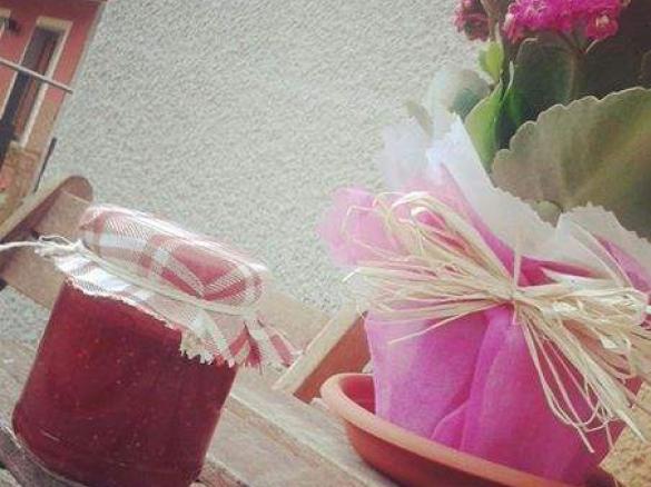 MARMELLATA DI FRAGOLE