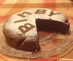 Torta di frutta secca e cioccolato