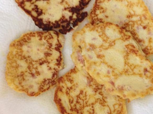 Frittelle di ricotta e prosciutto