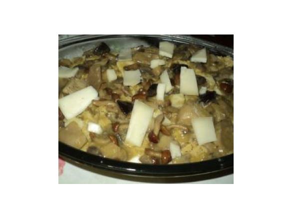 Polenta taragna con asiago e funghi di bosco