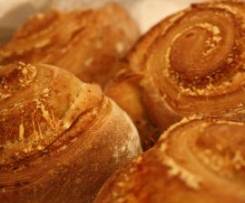 paninetti all'aceto balsamico e grana