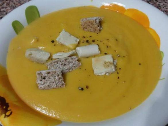 Vellutata saporita di finocchi e carote