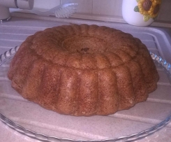 Ciambella con mandorle  e gocce di cioccolato fondente