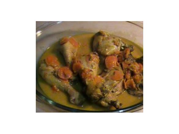 Fusi di pollo al curry con yogurt e carote