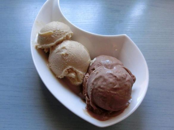Gelato al Gusto Gianduia (Nocciole e Cioccolato)