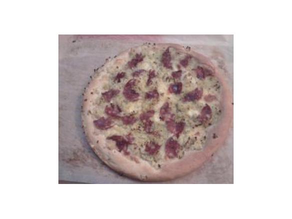 Pizza integrale alle patate e salame napoletano