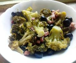 Broccoli stufati con pancetta e olive
