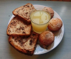 PanBrioche variegato al cioccolato, MuffinBrioche di uvetta e Succo di Mela (UNA COLAZIONE DA RE!)