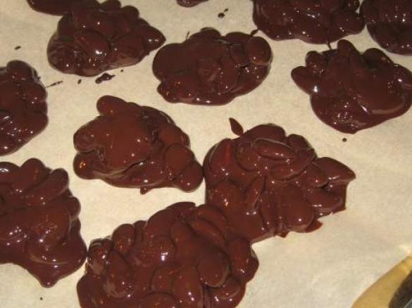 TORRONE AL CIOCCOLATO