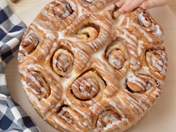 Torta cinnamon rolls