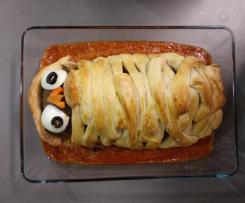 Mummia di Halloween (Polpettone ripieno in crosta di panbrioche)