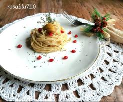 Spaghetti con pesto di Castagne e chicchi di Melograno