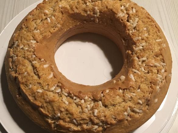 CIAMBELLONE AL LATTE (DI MANDORLA)