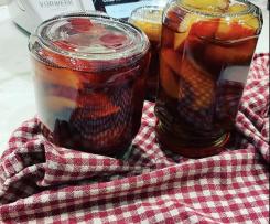 Susine nere sciroppate al limoncello