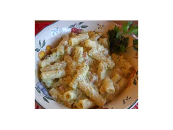 Rigatoni con zucchine e panna